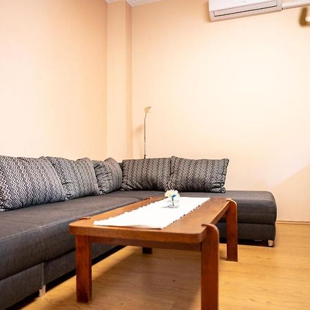 Apartment Of Koezraktar Boedapest Buitenkant foto